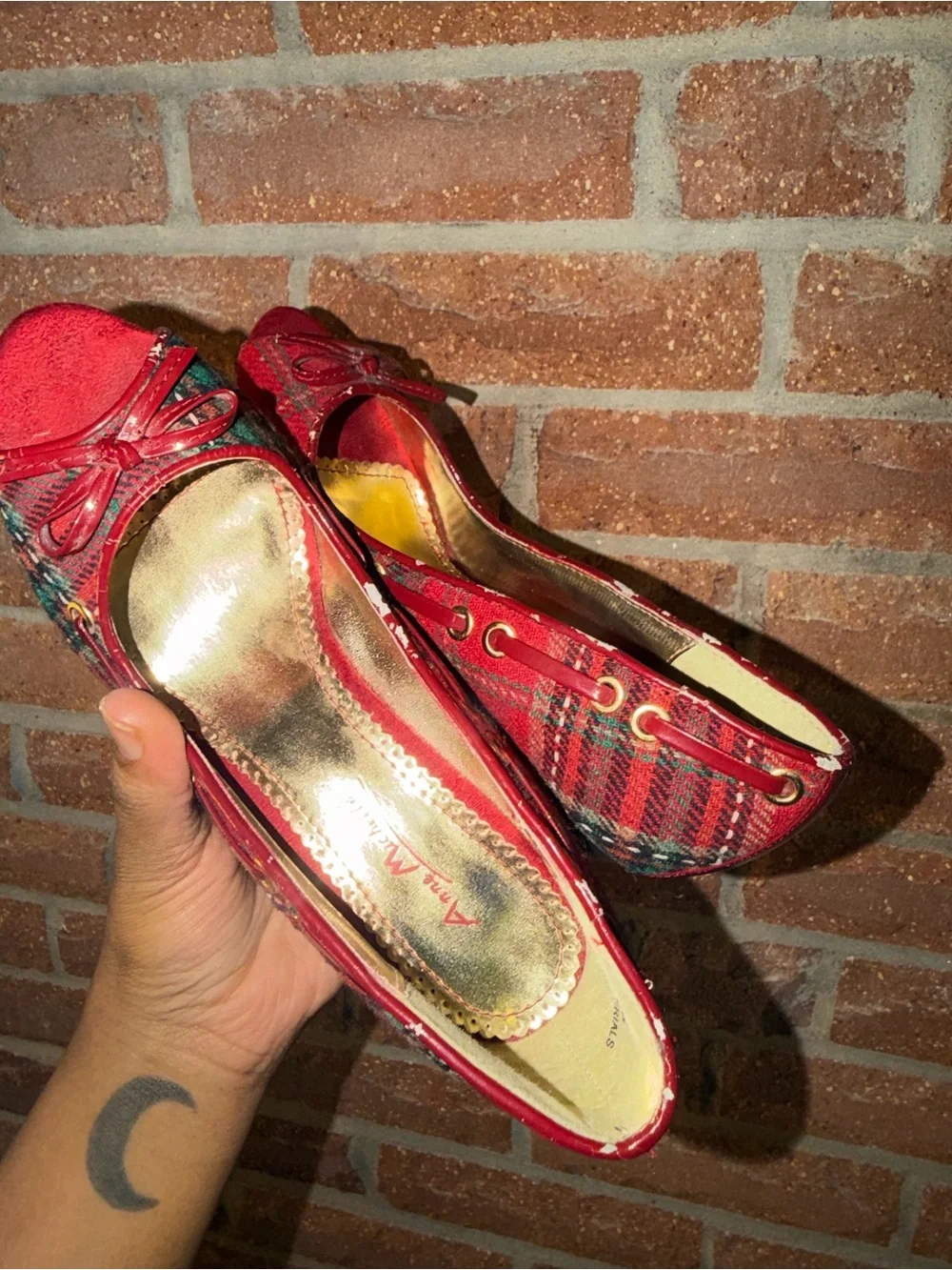 N/A stylish red